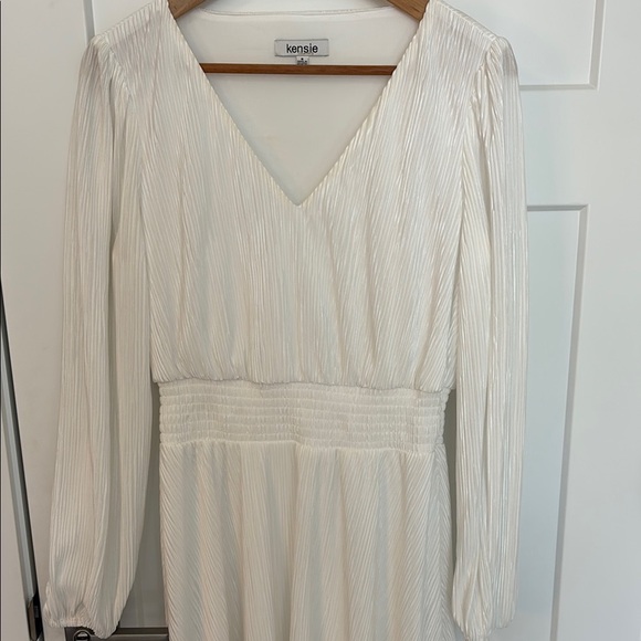 Kensie Crinkle Blouson Dress - Picture 2 of 5